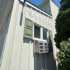 Commercial-Pressure-Washing-Metal-Siding-Cleaning-for-Shops-Turbo-Cleaning 6